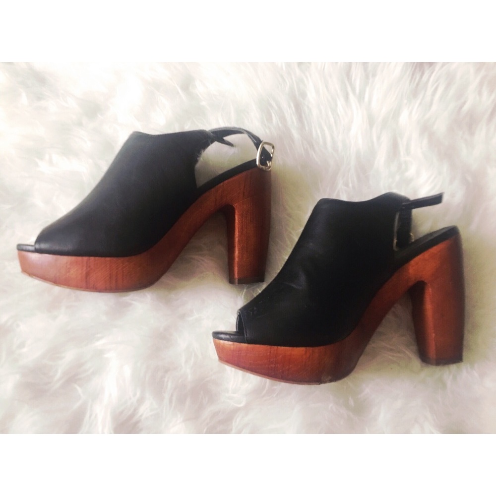 ✨Forever 21 Platform Heels✨